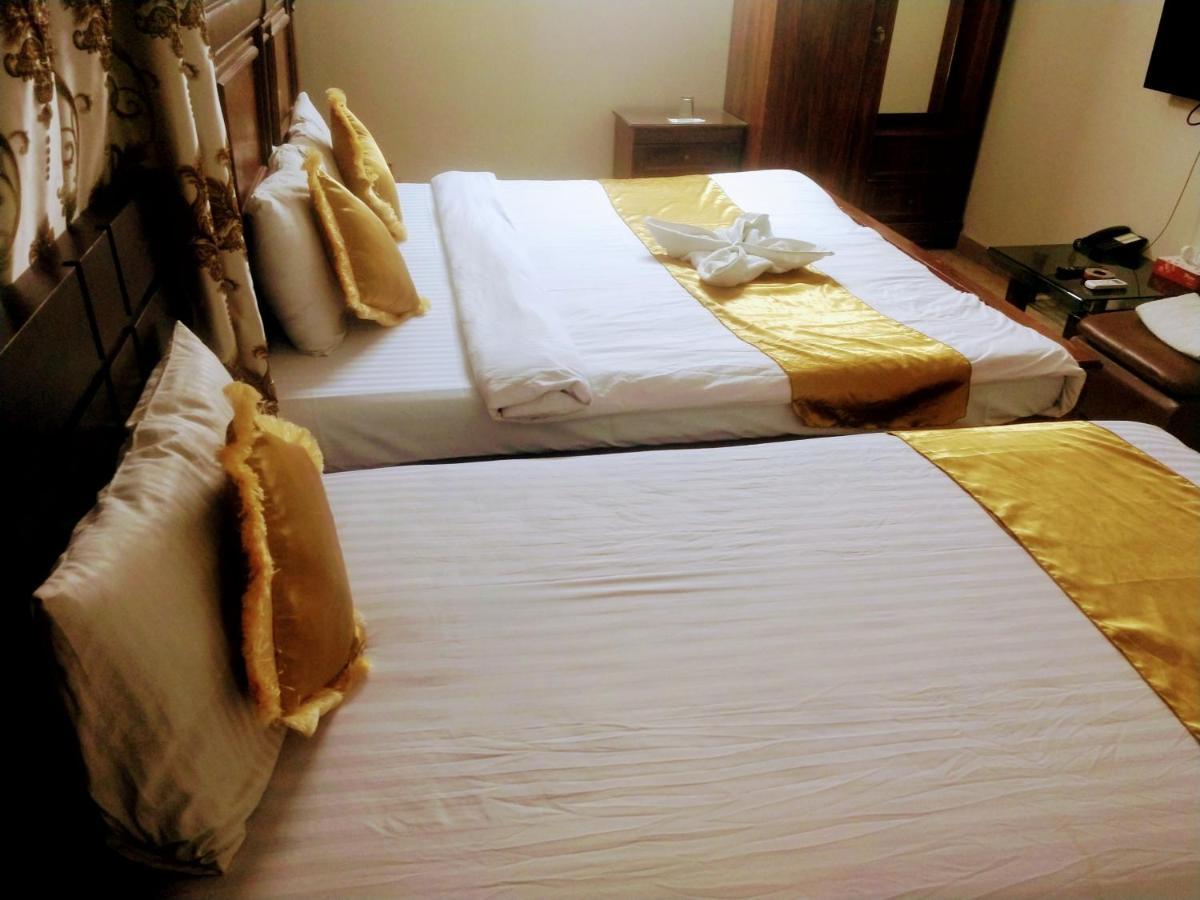 Luxury Living Rooms Near Agha Khan, Millennium, Nueplex Karatschi Zimmer foto